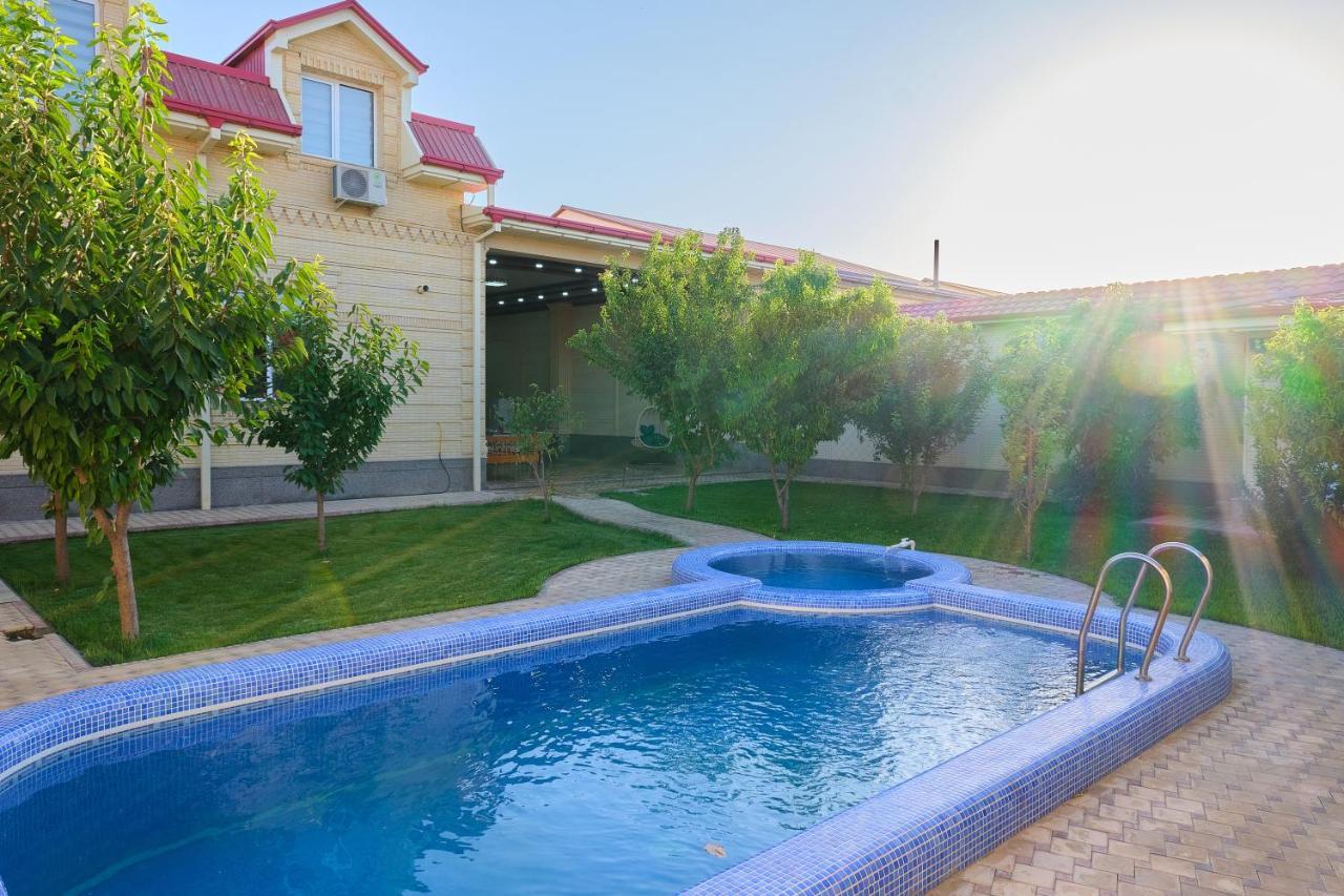 Gunesh Hotel Szamarkand Kültér fotó