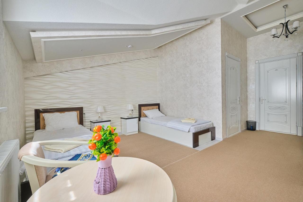 Gunesh Hotel Szamarkand Kültér fotó